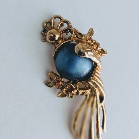 Vintage bird of paradise pin brooch w blue stone - Picture 3 of 5